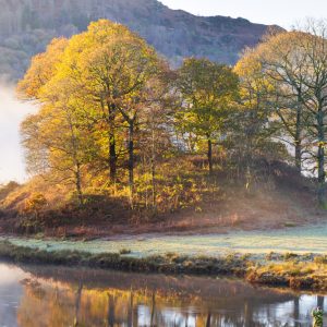 tony-tomlinson-photography-River-Brathay-Elterwater- lake-district-Cumbria-trees-autumn-mist-2000x667