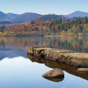 Isthmus Jetty, in Isthmus bay, Derwent Water, Keswick in the English Lake District dressed in Autumnal colours. tony-tomlinson-photography.