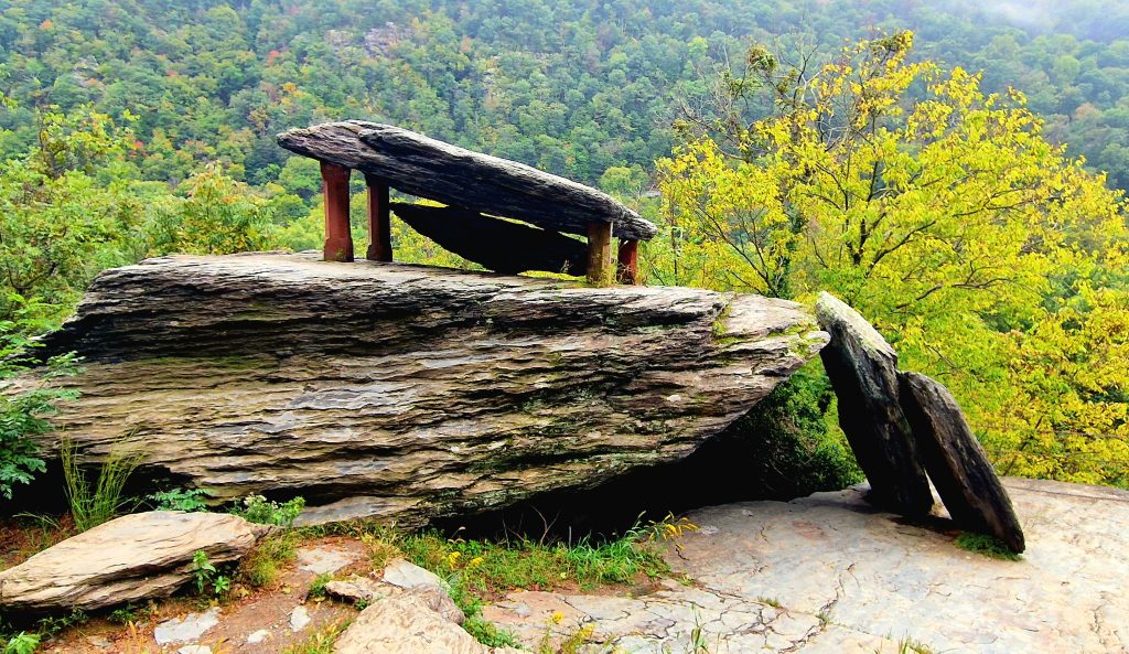 Jefferson Rock with the four supporting columns which were added at a later date.